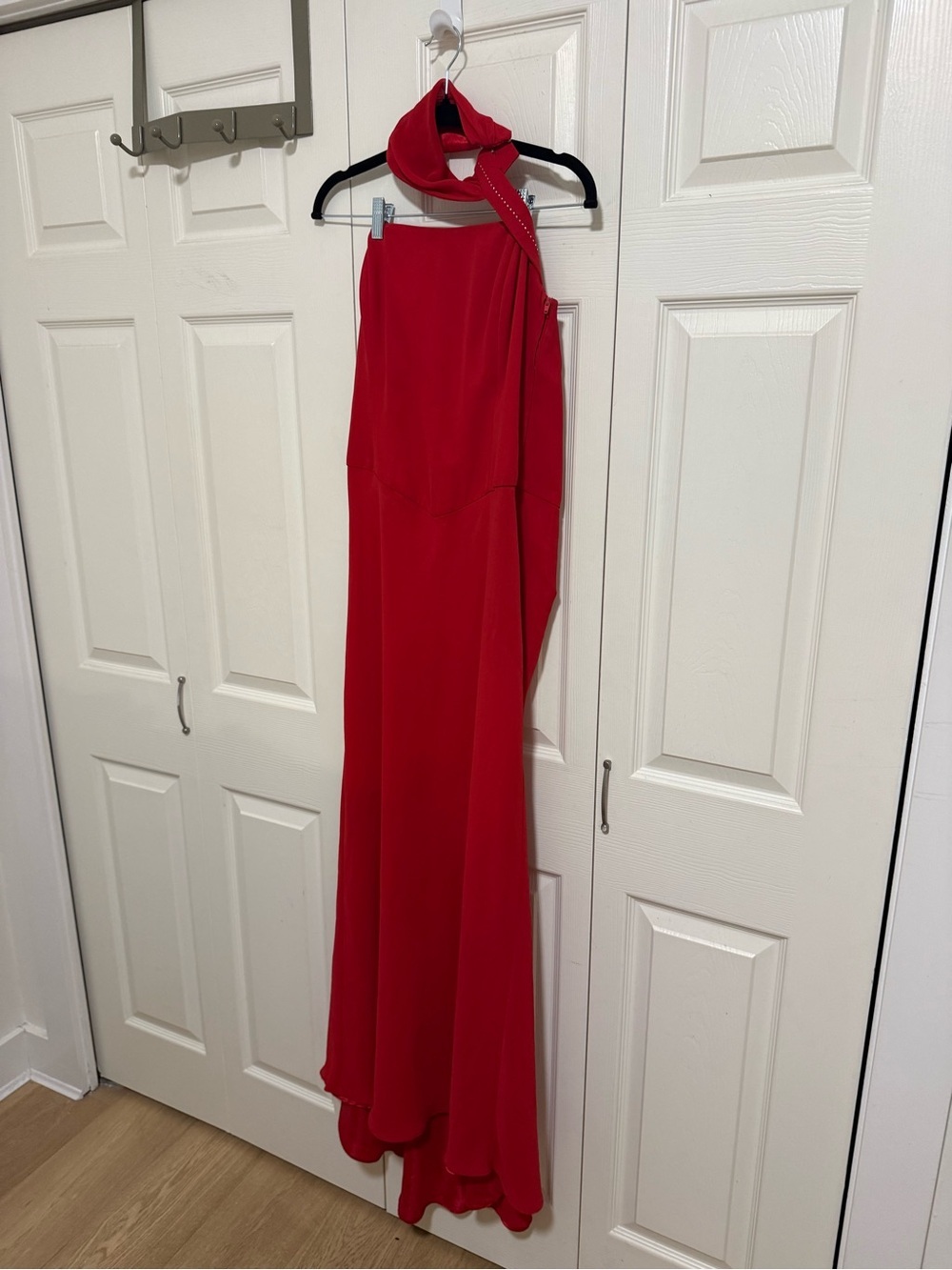 NWOT Red Strapless Evening Gown with Choker Collar - Elegant Formal Dress